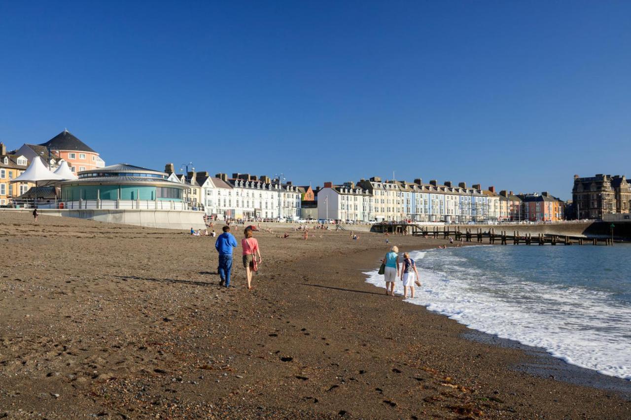 New Central Seafront Apartment- Stunning Sea Views Aberystwyth Exterior photo