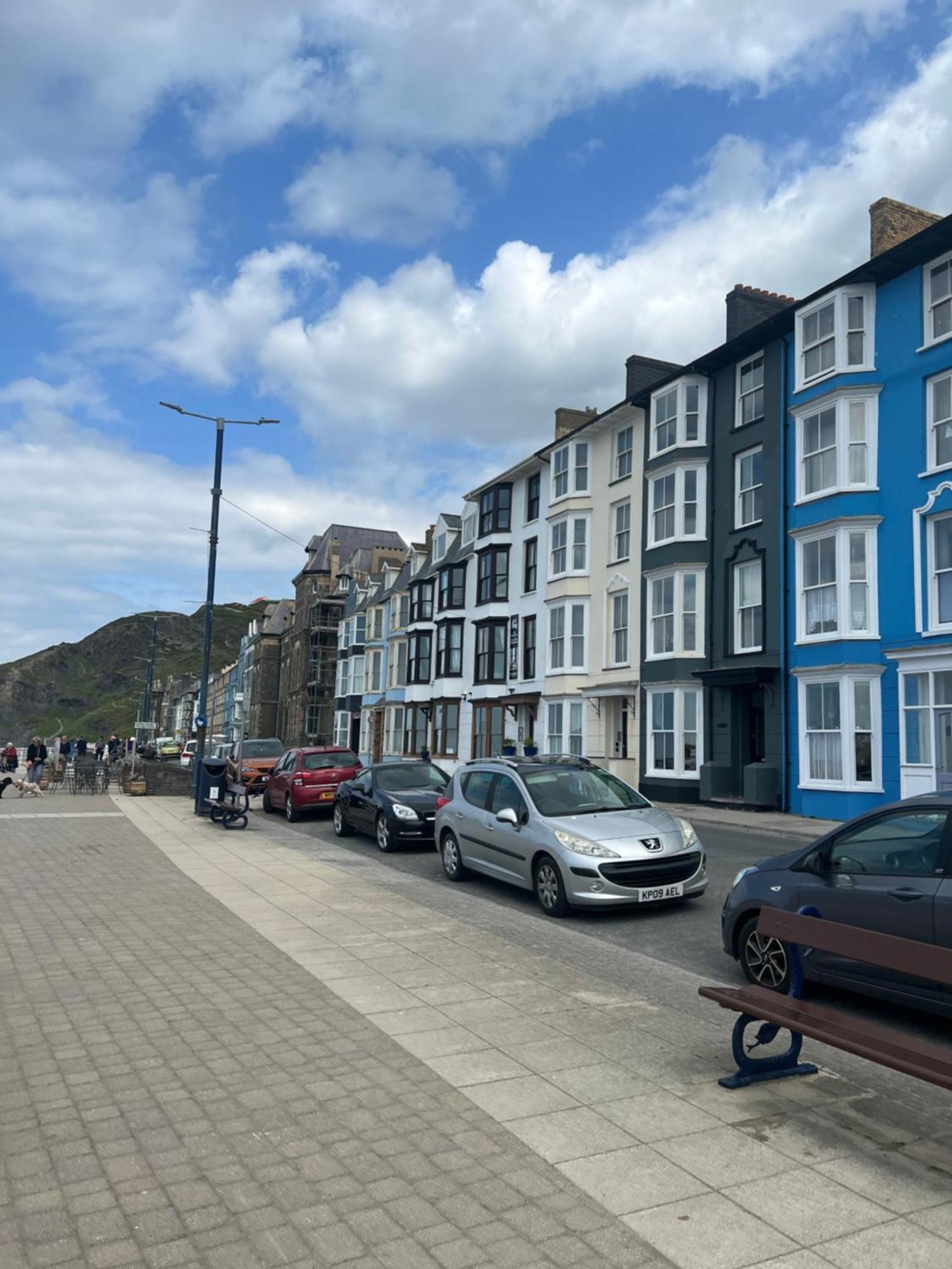 New Central Seafront Apartment- Stunning Sea Views Aberystwyth Exterior photo